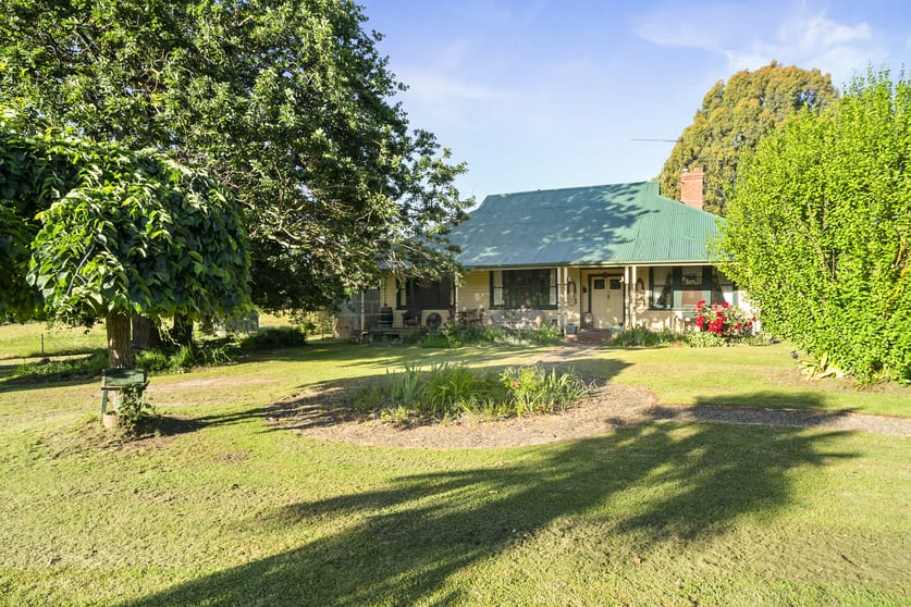 120 Shanks Lane Boorolite VIC 3723 - Image 2