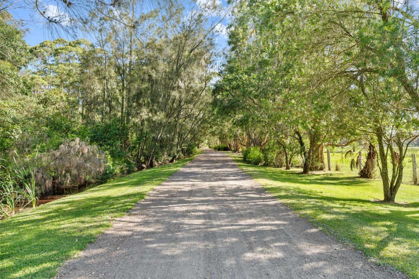 Click to view all images 564 Marsh Road Bobs Farm NSW 2316 - Image 3