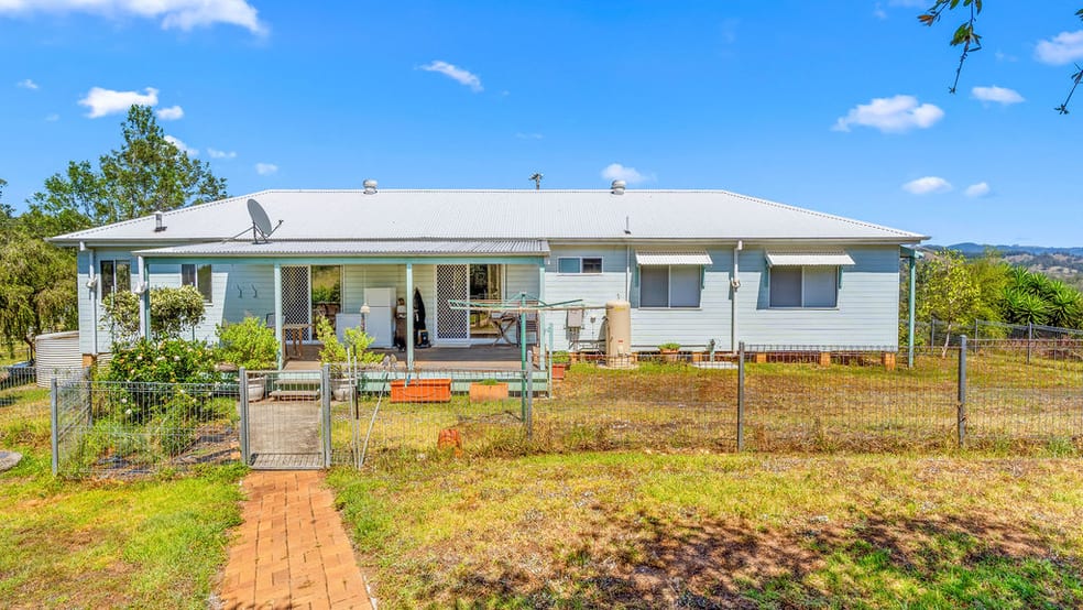 Click to view all images 127 Watsons Road Firefly NSW 2429 - Image 3