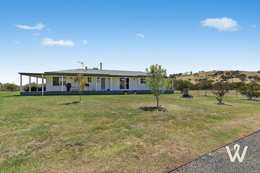 124 Bendenine Road Binalong NSW 2584 - Image 1
