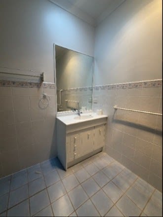 Click to view all images Accommodation & Tourism business for sale in Glen Waverley - Image 3