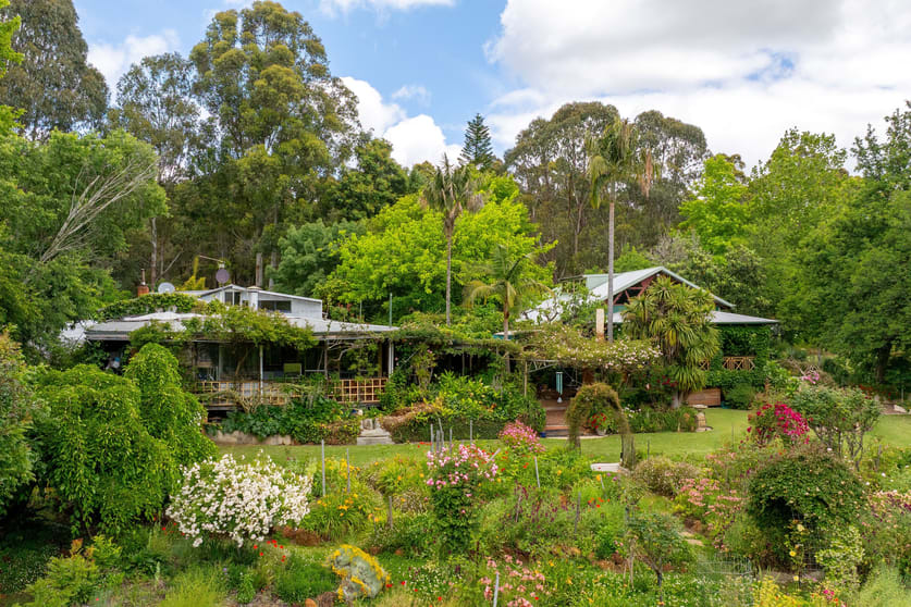 Click to view all images 19503 South Western Highway (Brookhampton) Donnybrook WA 6239 - Image 2
