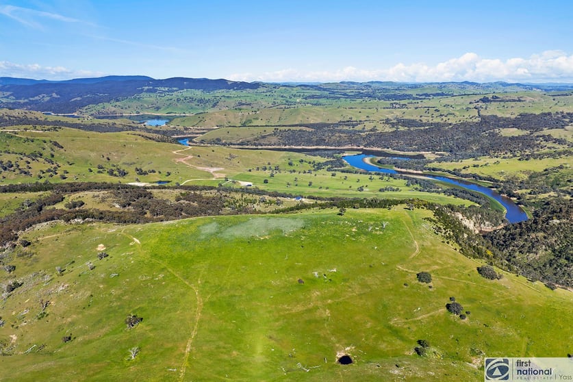 Click to view all images 325 Glenroy Road Yass NSW 2582 - Image 3