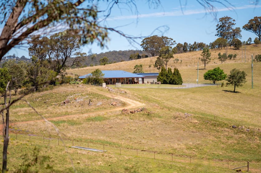 Click to view all images 4 Brown Road Dalveen QLD 4374 - Image 2
