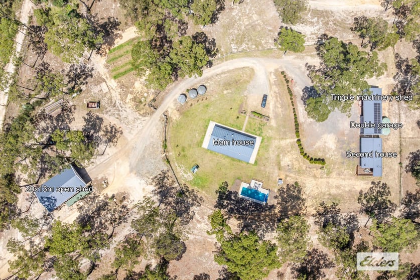 Click to view all images 91 Percy Davis Drive Moruya NSW 2537 - Image 3