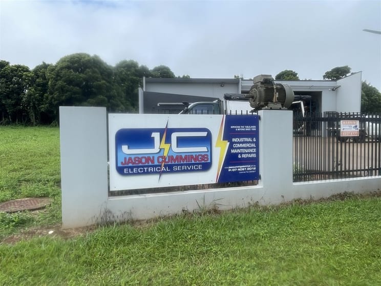 Click to view all images Electrical business for sale in Bungalow - Image 1