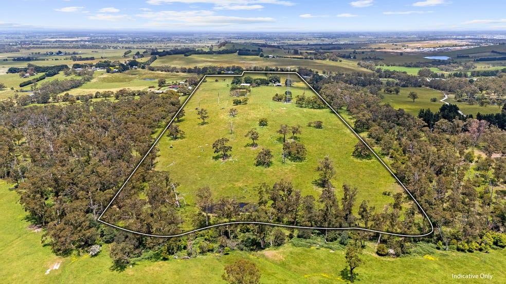 Click to view all images 160 Seymour Road Nar Nar Goon North VIC 3812 - Image 3
