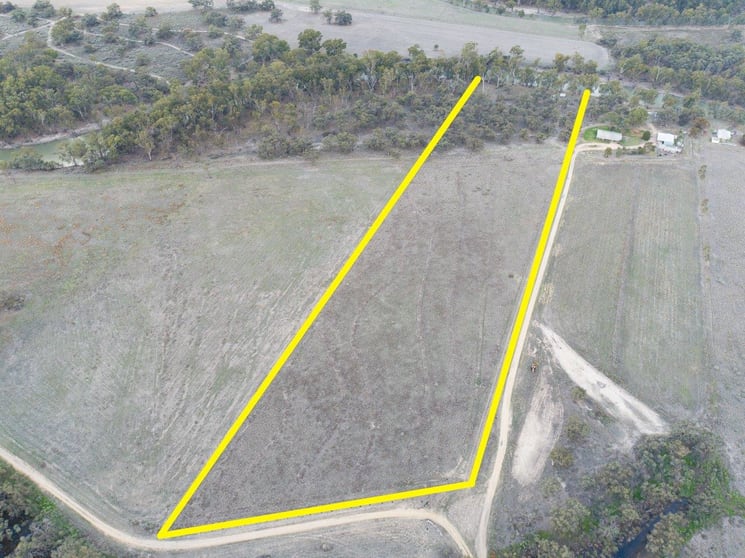 Click to view all images Lot 3 Shady Acres Lane Moulamein NSW 2733 - Image 2