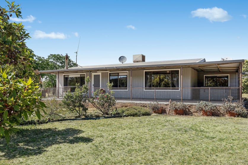 Click to view all images 318 Post Office Road Trungley Hall NSW 2666 - Image 3