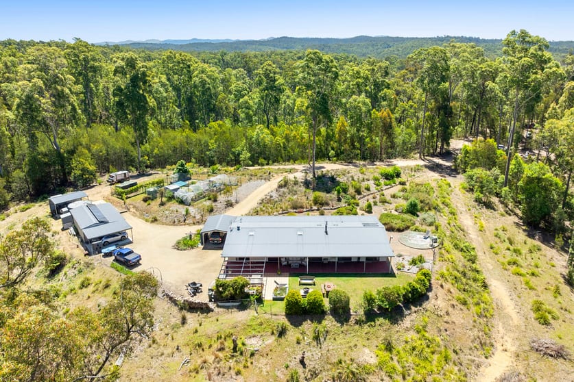 Click to view all images 1093 Wagonga Scenic Drive Narooma NSW 2546 - Image 3
