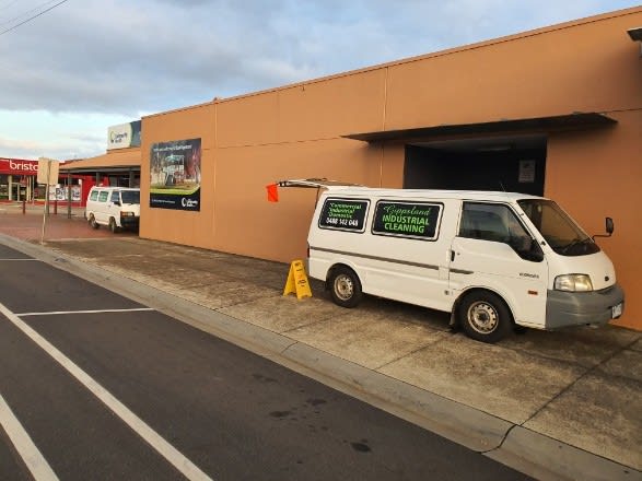 Click to view all images Home & Garden business for sale in Bairnsdale - Image 2