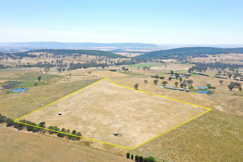 Click to view all images 195 Wambanumba Drive Young NSW 2594 - Image 1