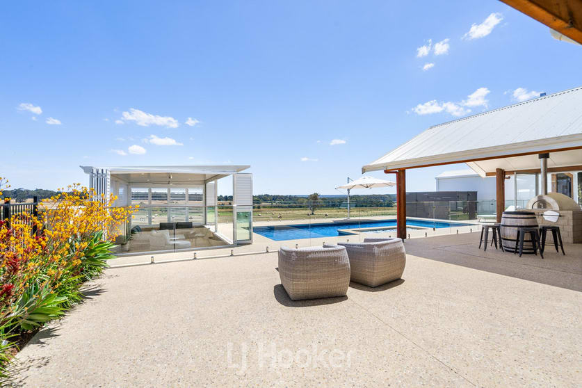 Click to view all images 2210 Jindong-Treeton Road Rosa Brook WA 6285 - Image 3