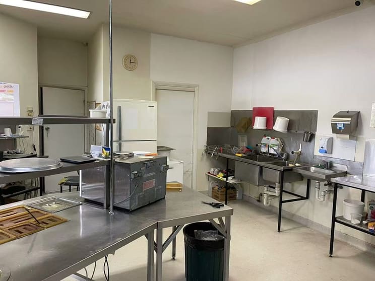 Click to view all images Takeaway Food business for sale in Launceston - Image 3