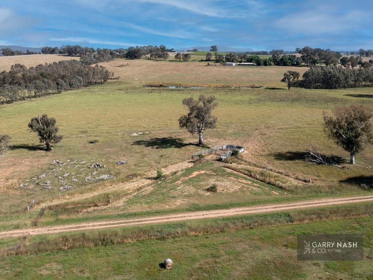 Click to view all images Lot 2 Grahams & Tanner Lane Hansonville VIC 3675 - Image 3