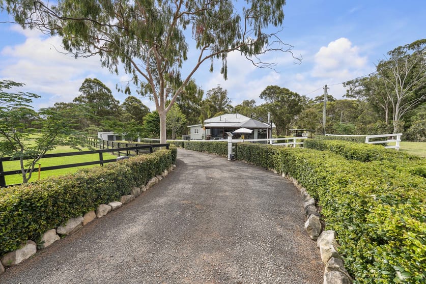 Click to view all images 11 Creed Road Pechey QLD 4352 - Image 3