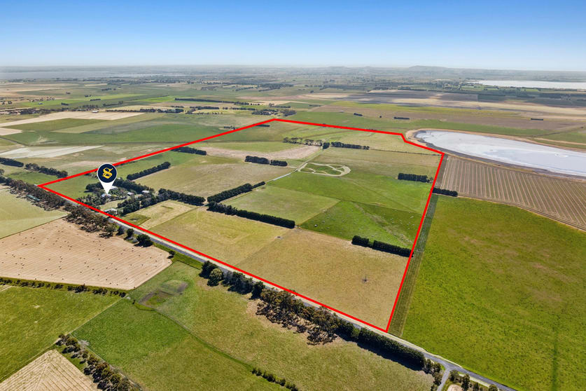 Click to view all images 975 Warrowie Road Irrewarra VIC 3249 - Image 2