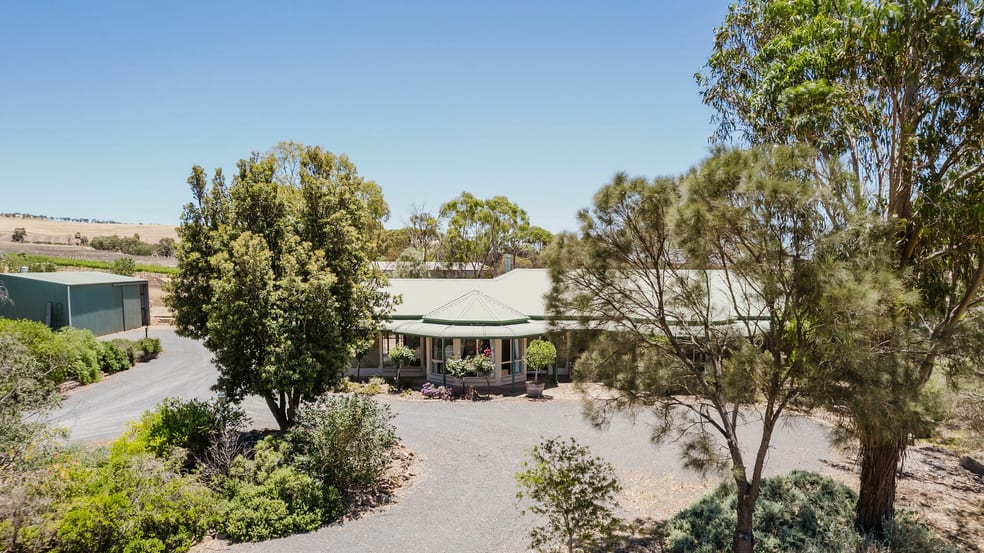 Click to view all images 32 Hean Rd Auburn SA 5451 - Image 1