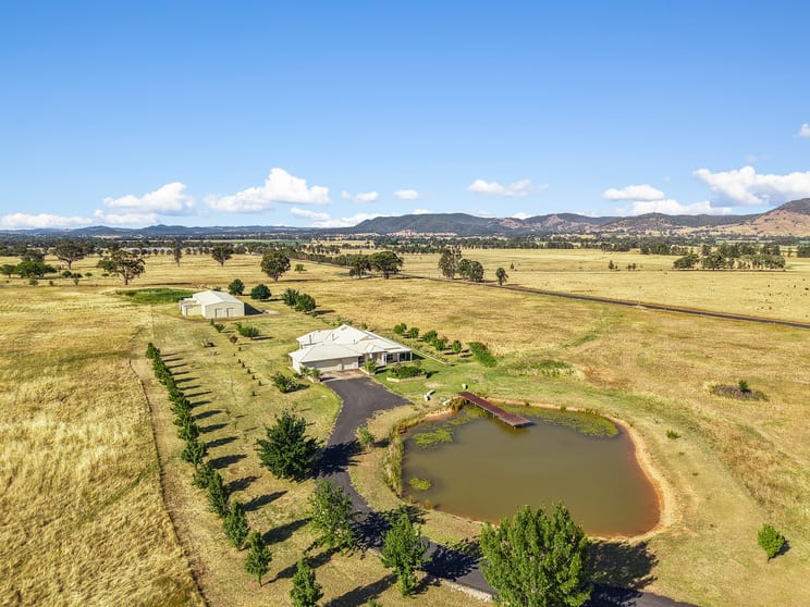 Click to view all images 14 Hill Sixty Drive Mudgee NSW 2850 - Image 2