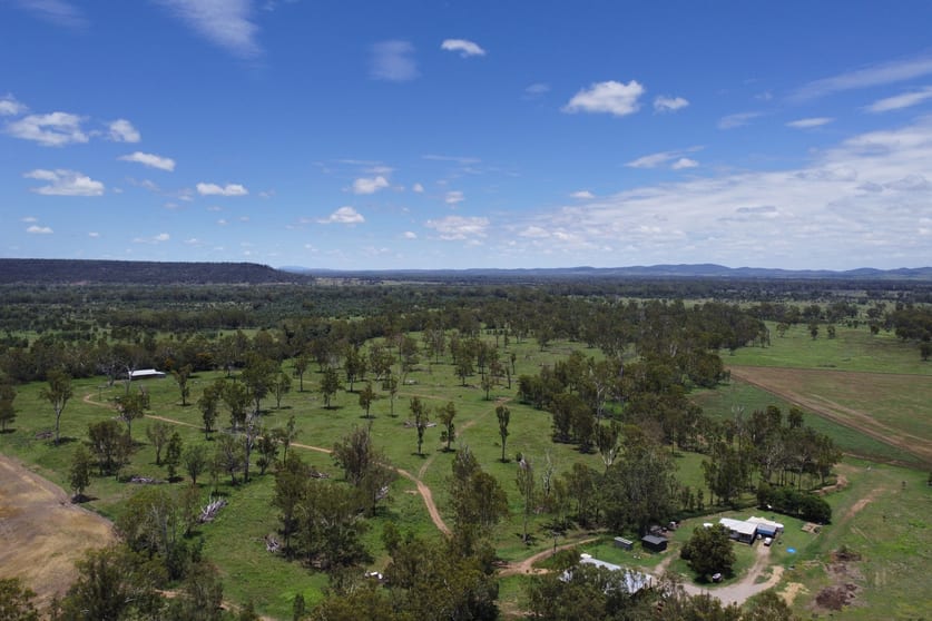 Click to view all images 220 Dingles Road Dixalea QLD 4702 - Image 2