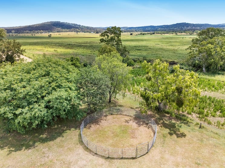33 Heise Road Hatton Vale QLD 4341 - Image 2