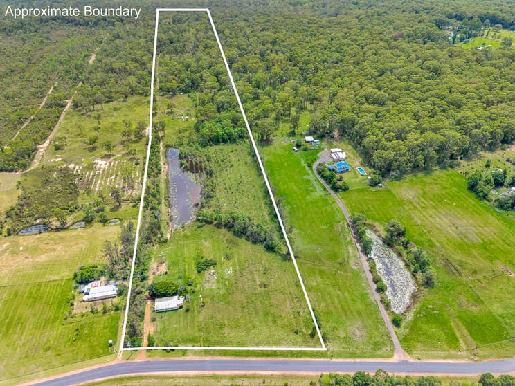 Click to view all images 289 Omega Drive Kungala NSW 2460 - Image 2