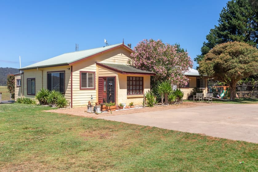 Click to view all images 135 Ruggs Rd Nethercote NSW 2549 - Image 1