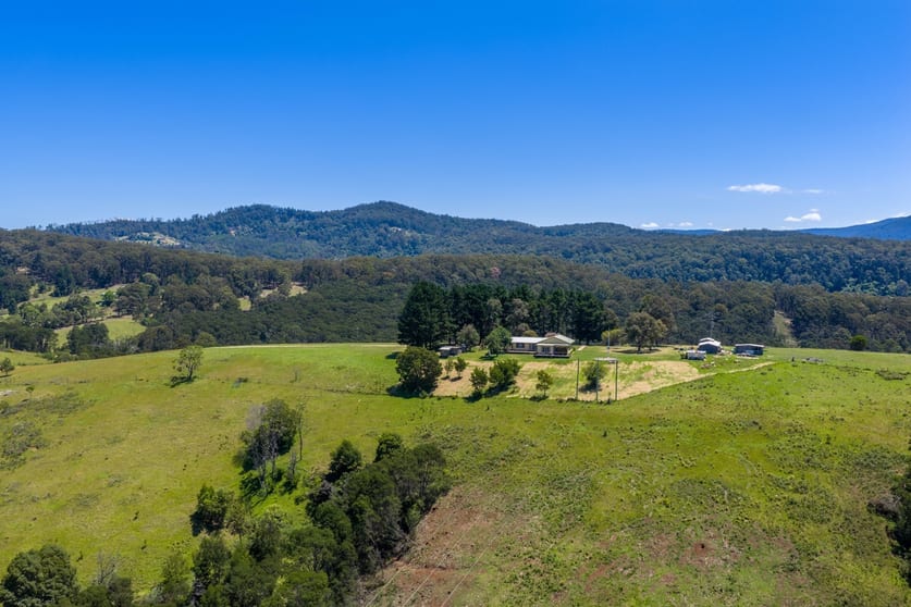 Click to view all images 135 Ruggs Rd Nethercote NSW 2549 - Image 2