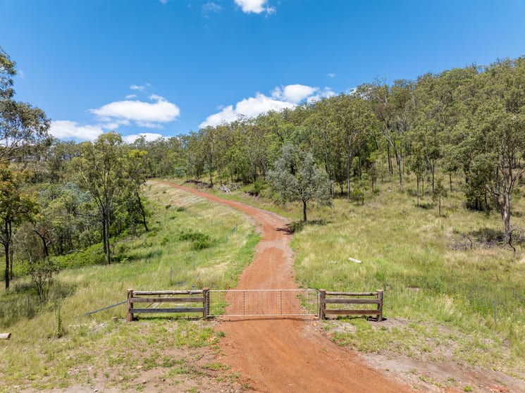 31/ Armstrong Road West Haldon QLD 4359 - Image 1