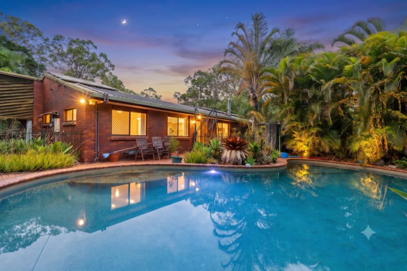 Click to view all images 160-172 Holloway Road Chambers Flat QLD 4133 - Image 3