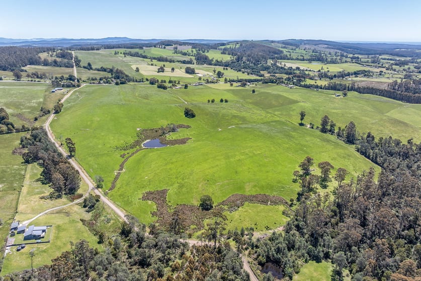 Click to view all images 696 Golconda Road Lebrina TAS 7254 - Image 3