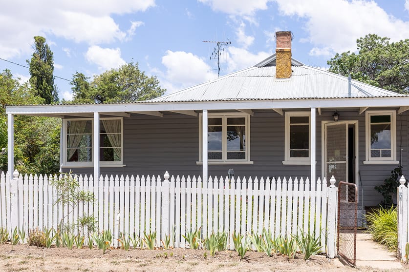 Click to view all images 1381 Jerrawa Road Gunning NSW 2581 - Image 1