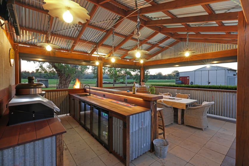 Click to view all images 1052 Nundle Road Tamworth NSW 2340 - Image 2