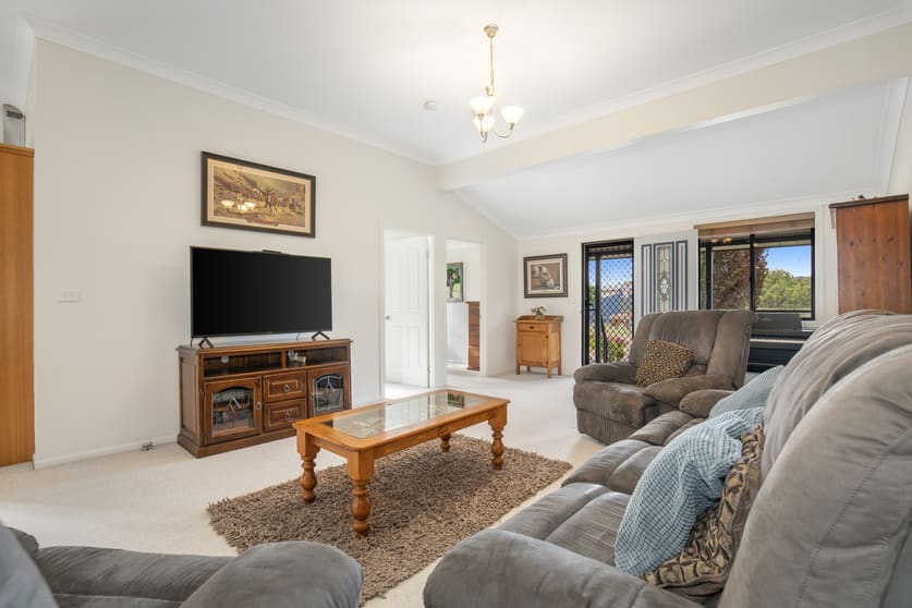 Click to view all images 652 Mount Lindesay Road Tenterfield NSW 2372 - Image 3