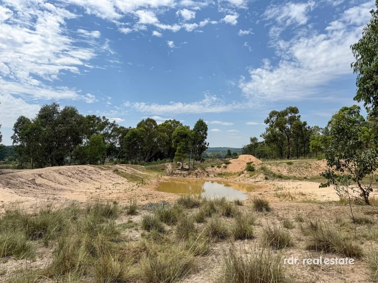 Click to view all images 93 Fairford Road Warialda NSW 2402 - Image 2