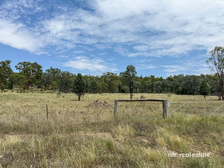 Click to view all images 93 Fairford Road Warialda NSW 2402 - Image 3