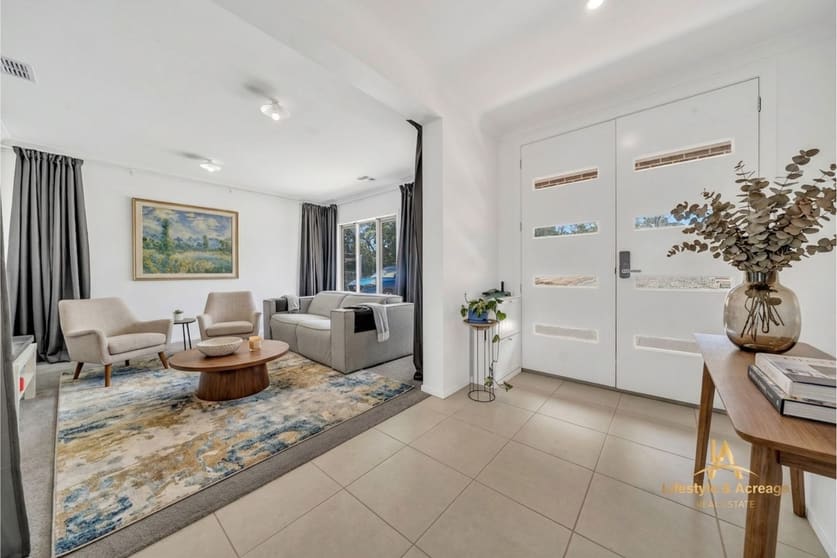 114 Old Sale Road Garfield North VIC 3814 - Image 3