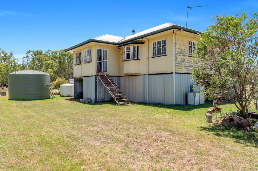 2297 Leyburn Cunningham Road Pratten QLD 4370 - Image 2