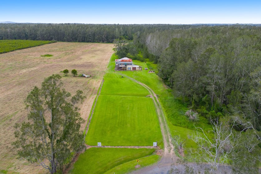 Click to view all images 518 Maria River Road Crescent Head NSW 2440 - Image 2