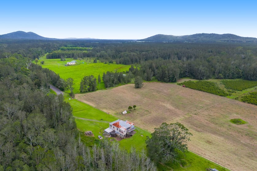 Click to view all images 518 Maria River Road Crescent Head NSW 2440 - Image 3