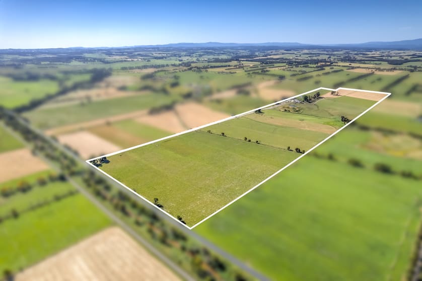 Click to view all images 299 North Canal Road Trafalgar VIC 3824 - Image 2