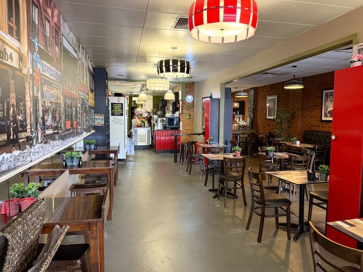 Click to view all images 71-73 Reid Street Wangaratta VIC 3677 - Image 3