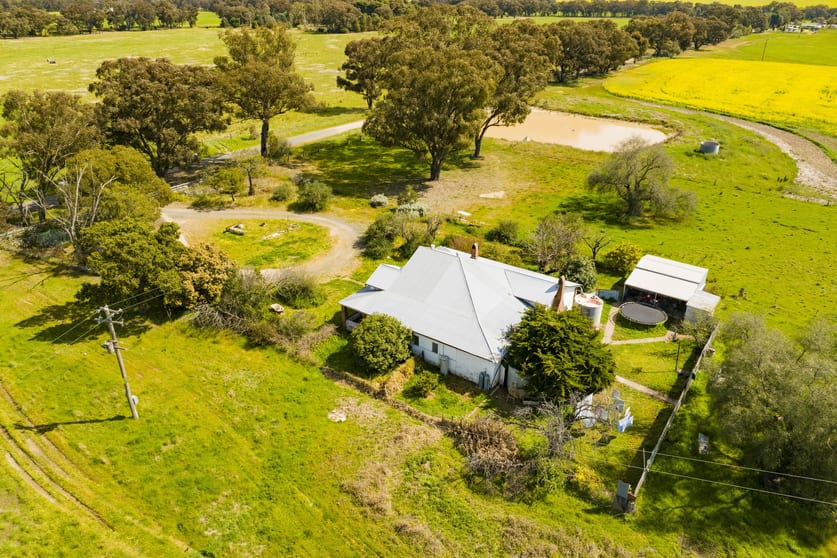Click to view all images 93 Racecourse Lane Stockinbingal NSW 2725 - Image 3