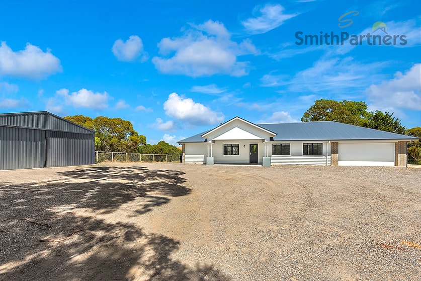 Click to view all images 424 Watts Gully Road Kersbrook SA 5231 - Image 2