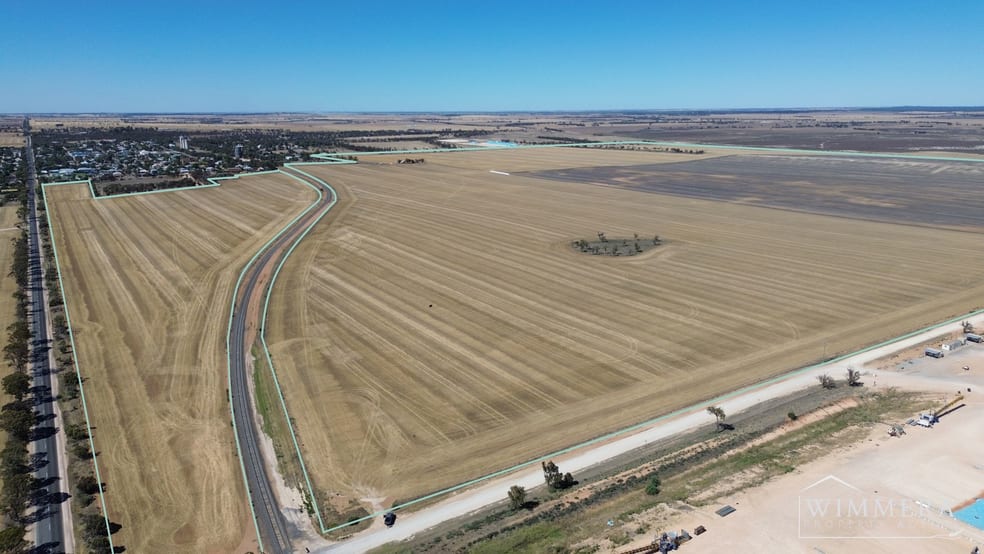 Click to view all images . Rainbow Rise Road Rainbow VIC 3424 - Image 1