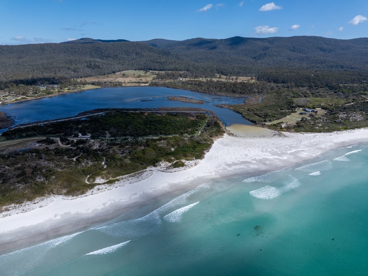Click to view all images 18427 Tasman Highway Bicheno TAS 7215 - Image 3