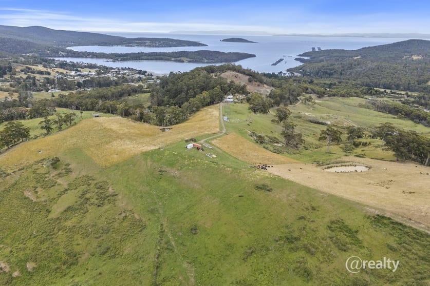 Click to view all images 100A Nichols Road Nubeena TAS 7184 - Image 2