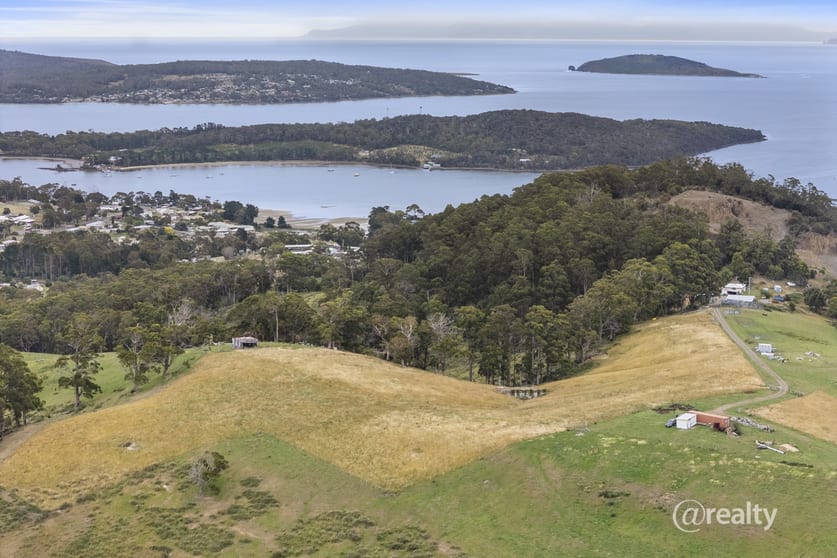 Click to view all images 100A Nichols Road Nubeena TAS 7184 - Image 3