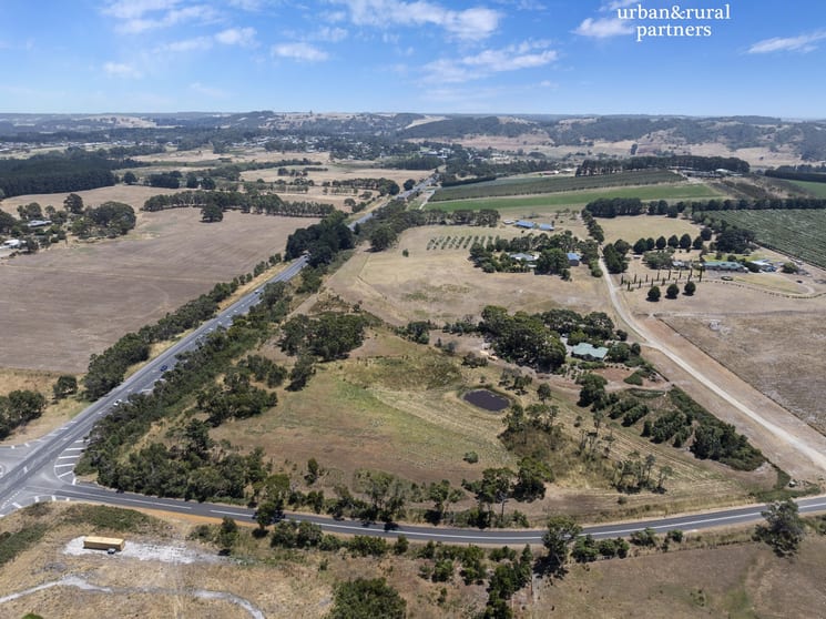 Click to view all images 31B Cleland Gully Road Mount Compass SA 5210 - Image 2