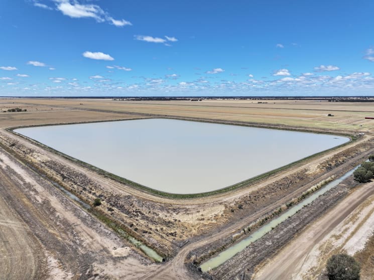 300 Devon Road Deniliquin NSW 2710 - Image 2